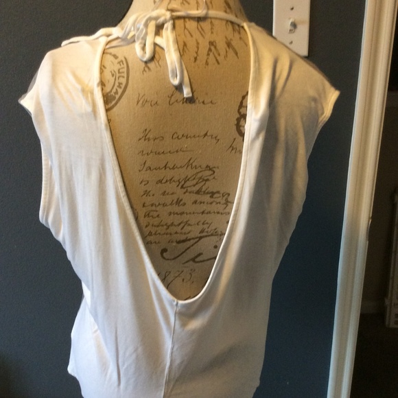 Women's Guess Open Back T Shirt Size M - Picture 5 of 6